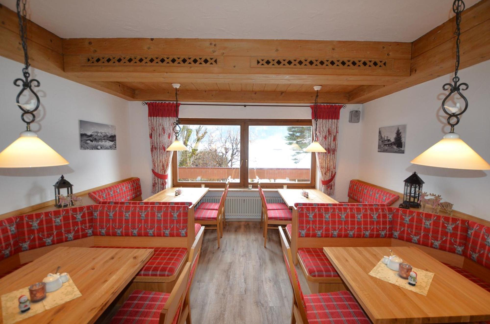Hotel Cafe Fuggerhof Оберстдорф Екстериор снимка