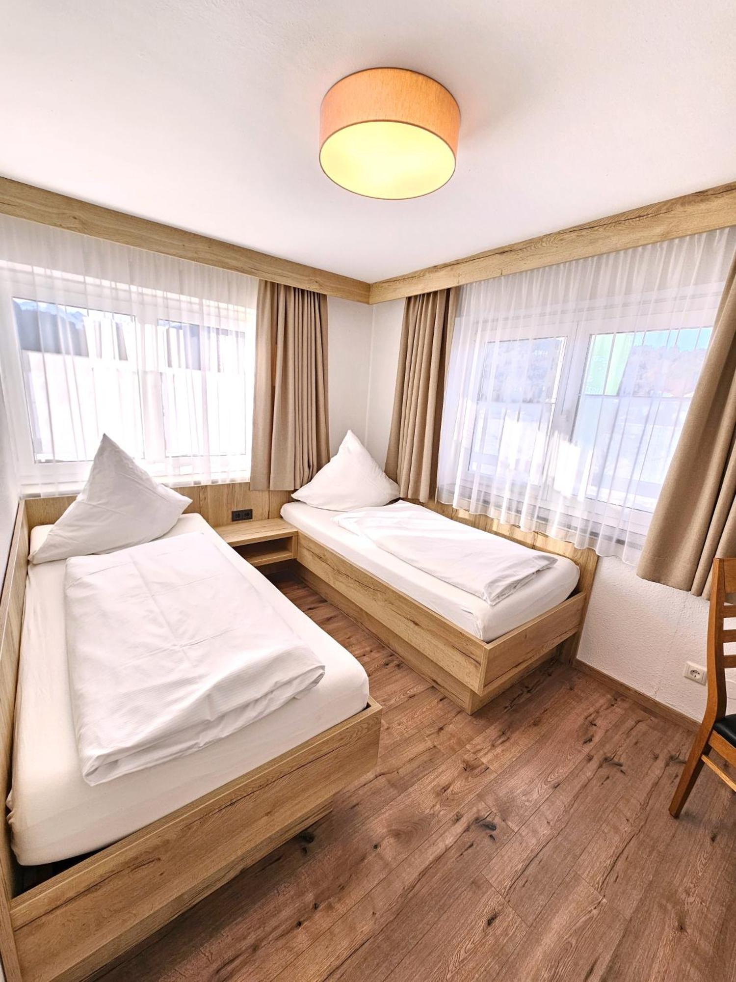 Hotel Cafe Fuggerhof Оберстдорф Екстериор снимка